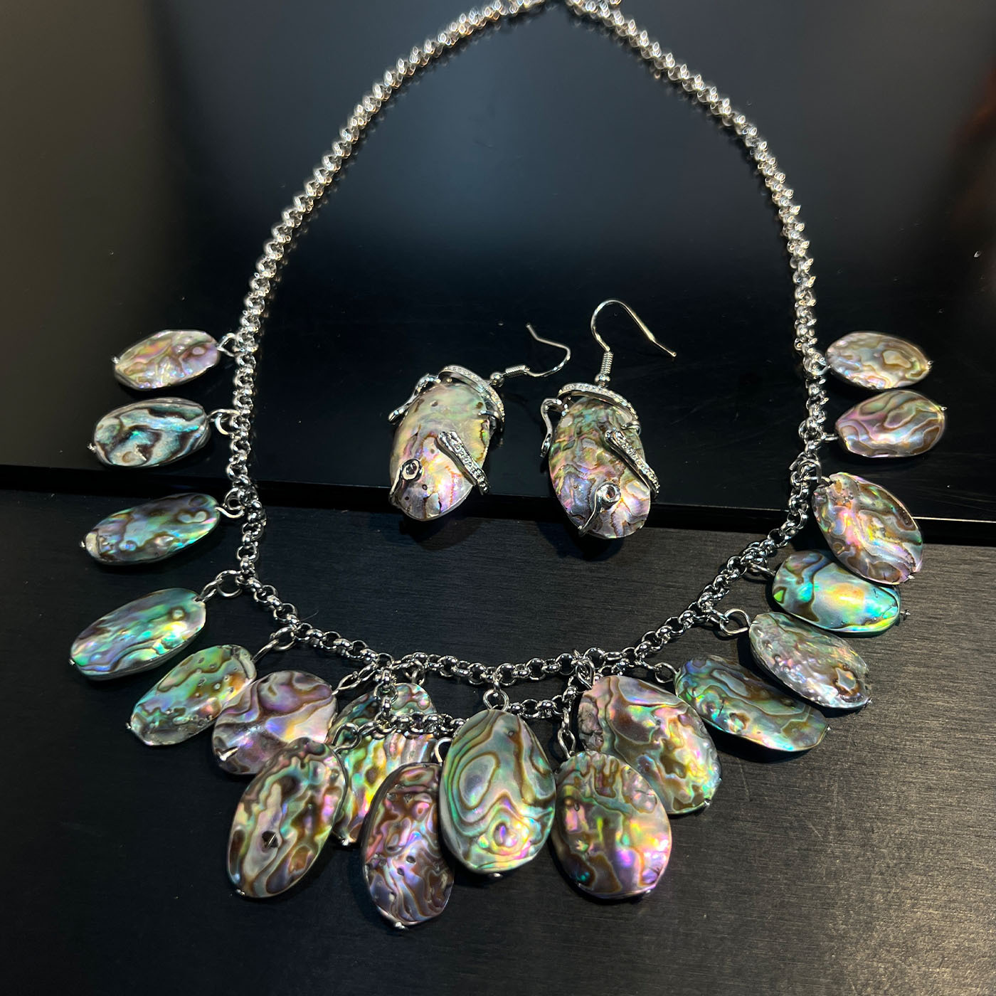 Women Jewelry Accessories For Black Dress - Zestaw biżuterii z abalonu, białych i